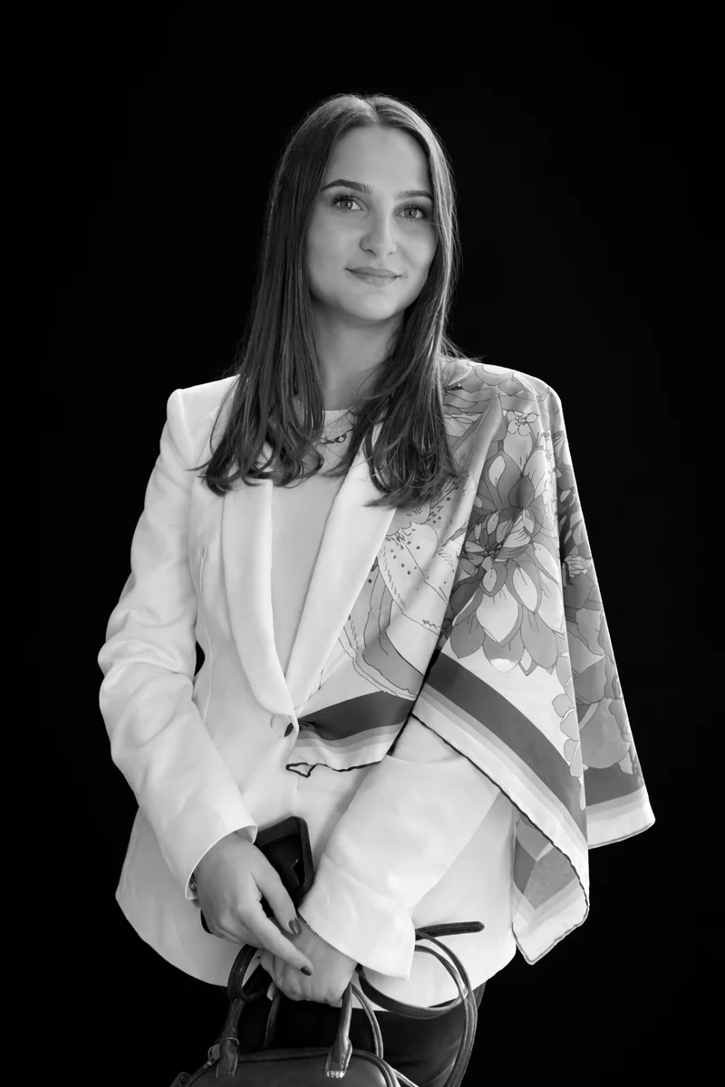 Buse Aydemir, İç Mimar